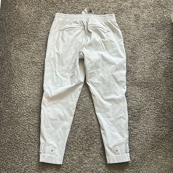 Athleta Women’s Trekkie Outdoor Athleisure Pant Size 12 - Picture 6 of 6